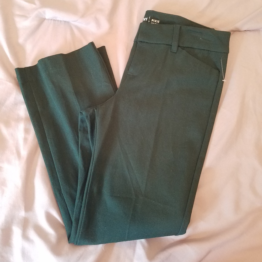 NWOT Old navy capri/ankel pants